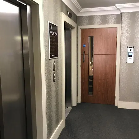 1 Cocoa Suites York
